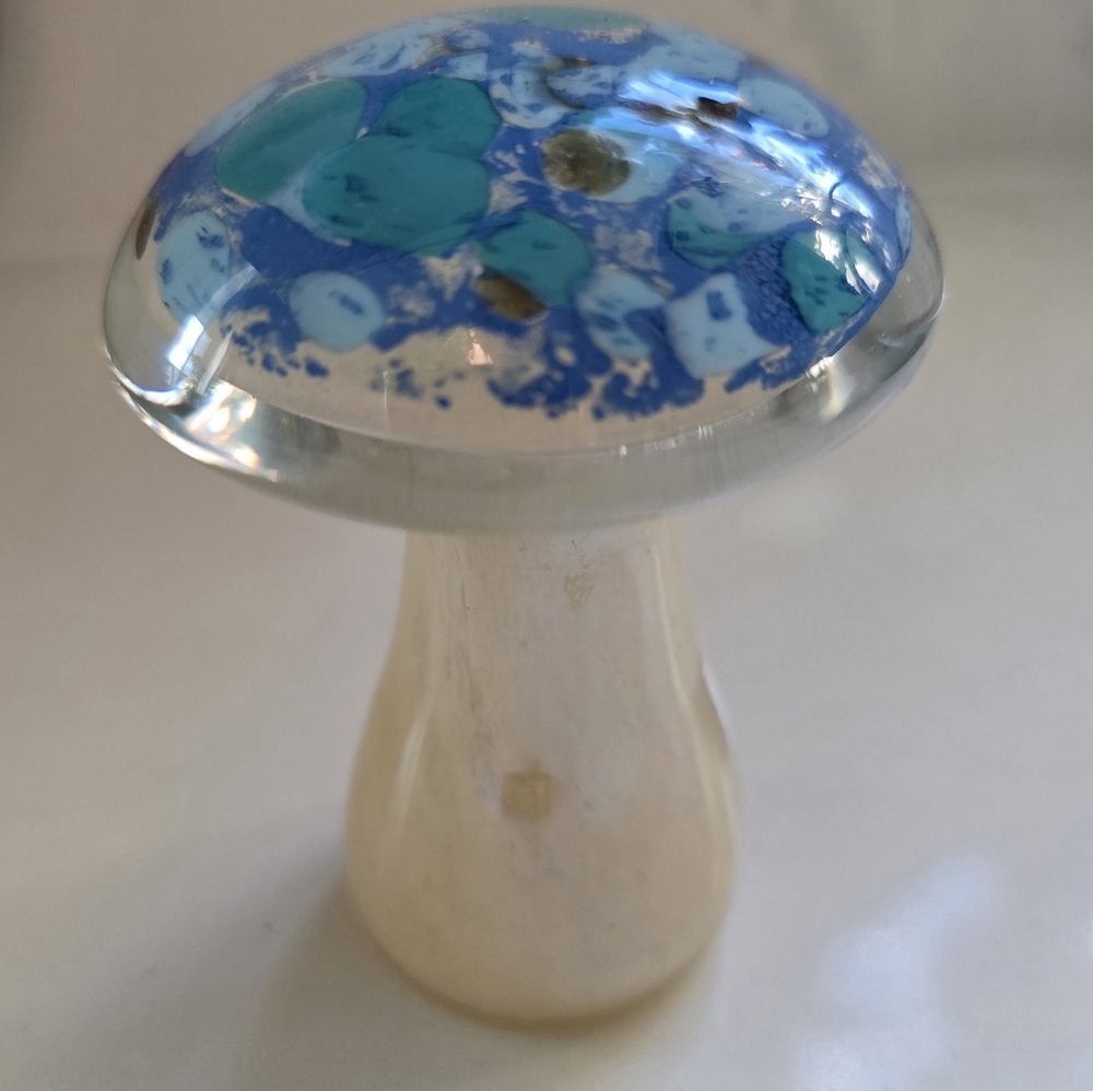 Ganz Iridescent Art Glass Blue Mushroom‎ New With Tag 3.5 In